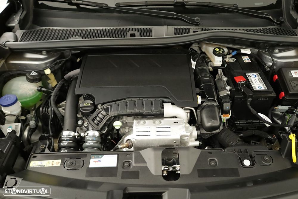 Peugeot 2008 1.2 PureTech Allure - 24