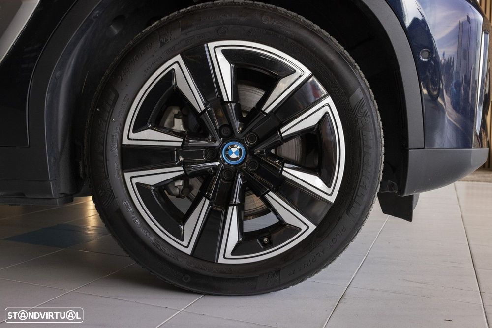 BMW iX3 Inspiring - 9