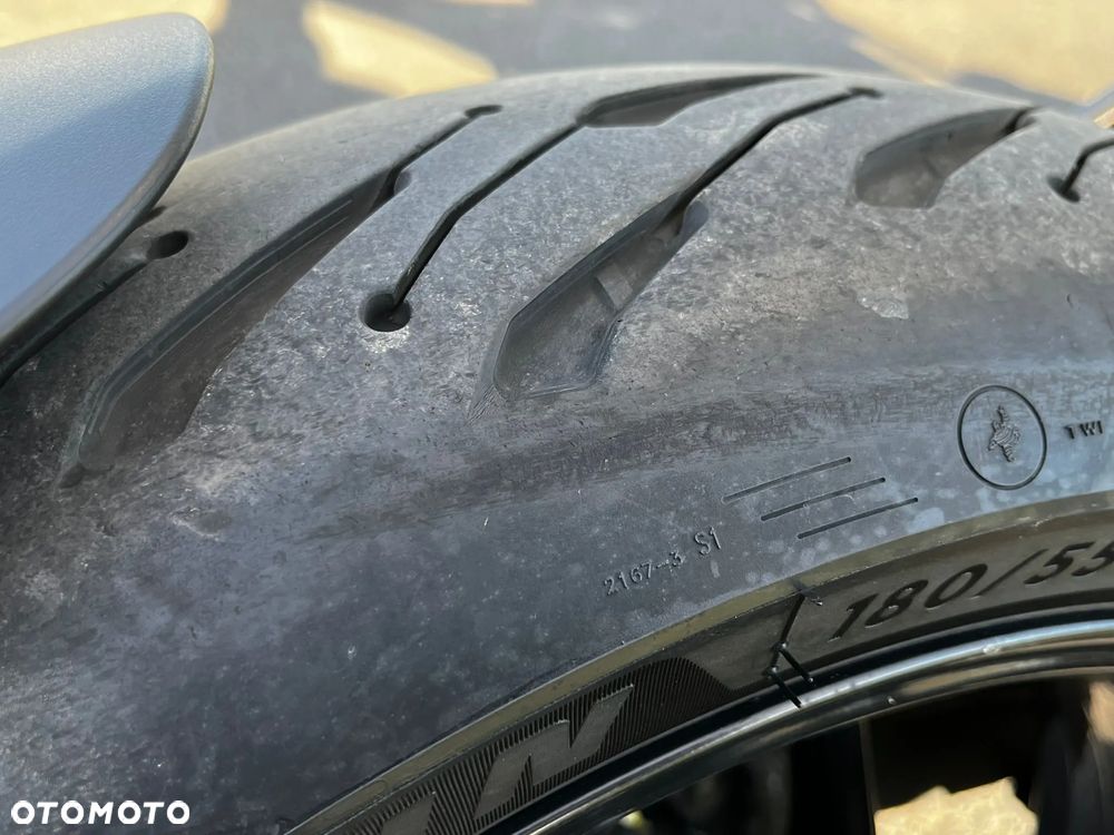 Triumph Trident - 11