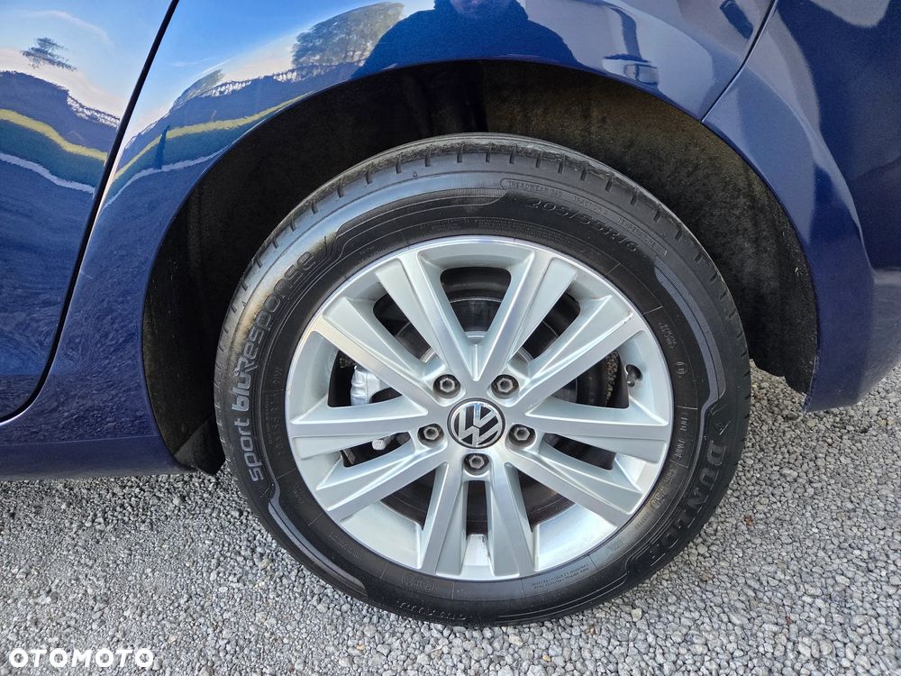 Volkswagen Golf 1.6 Comfortline - 24