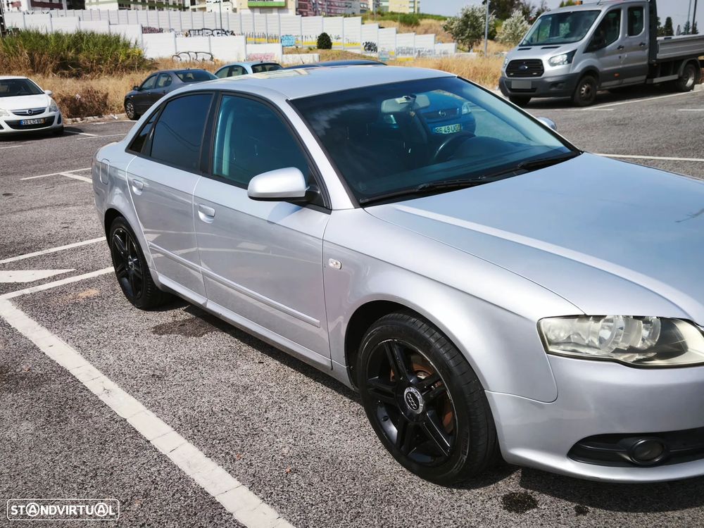 Audi A4 2.0 TDI S-line - 3