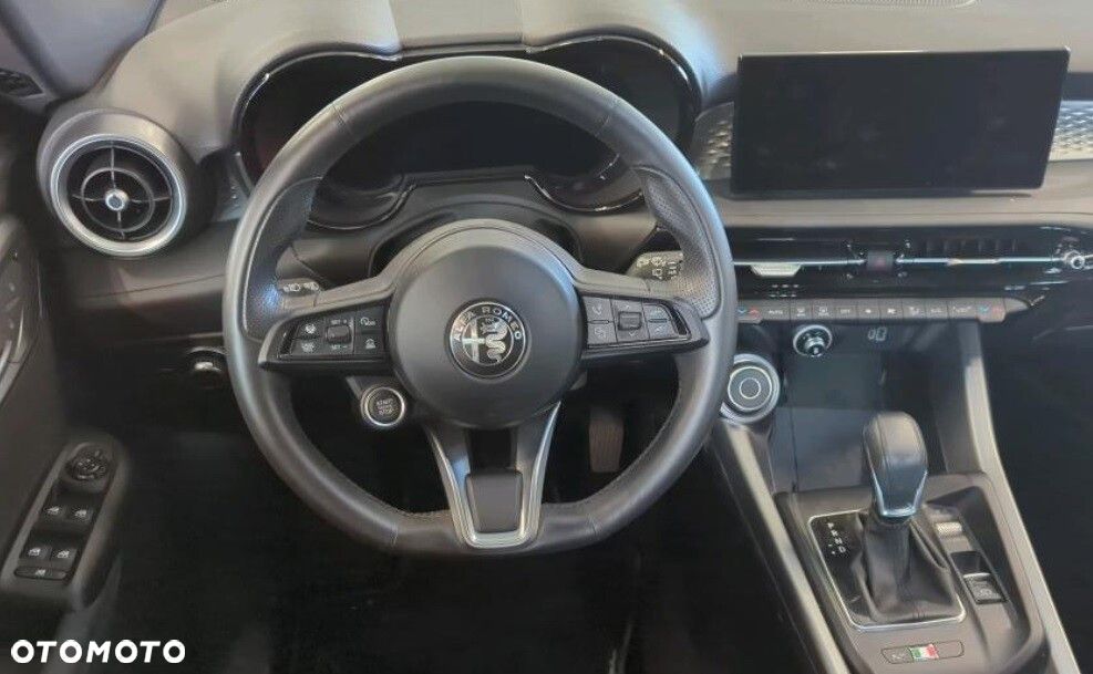 Alfa Romeo Tonale 1.5 T4 GSE mHEV Sprint DCT - 3