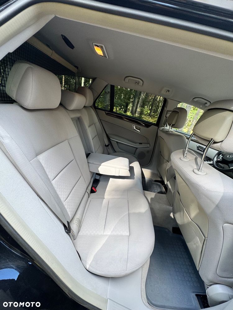 Mercedes-Benz Klasa E 220 CDI 7G-TRONIC Elegance - 10