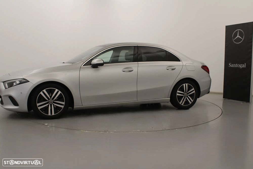 Mercedes-Benz A 180 Limousine d Progressive Aut. - 13