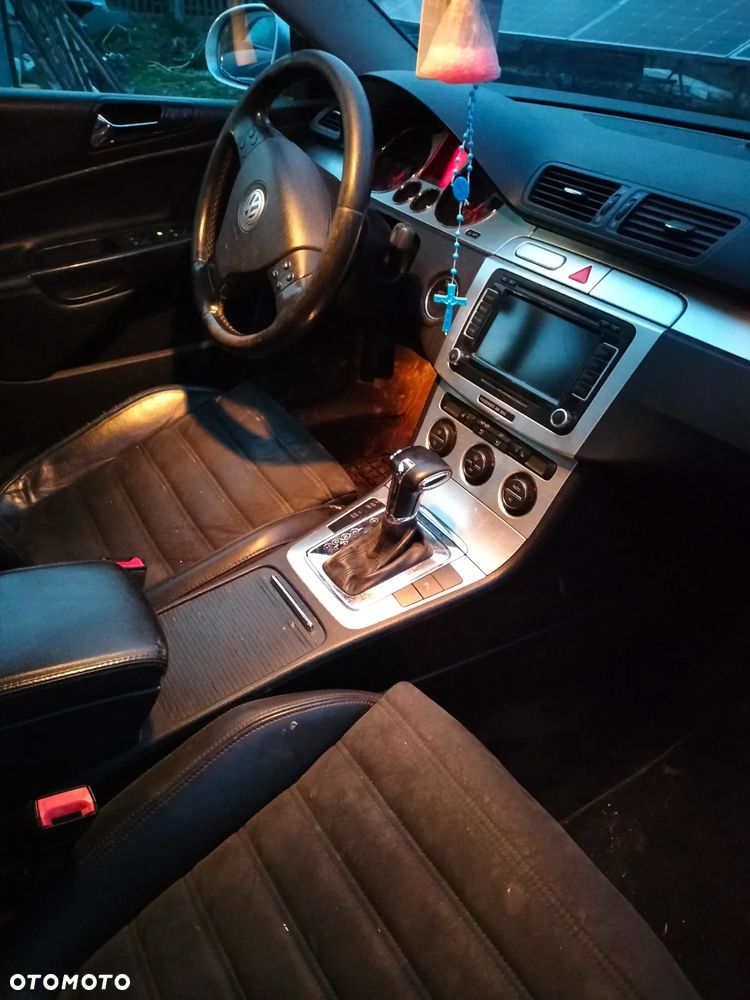 Volkswagen Passat 2.0 TDI Comfortline DSG - 12