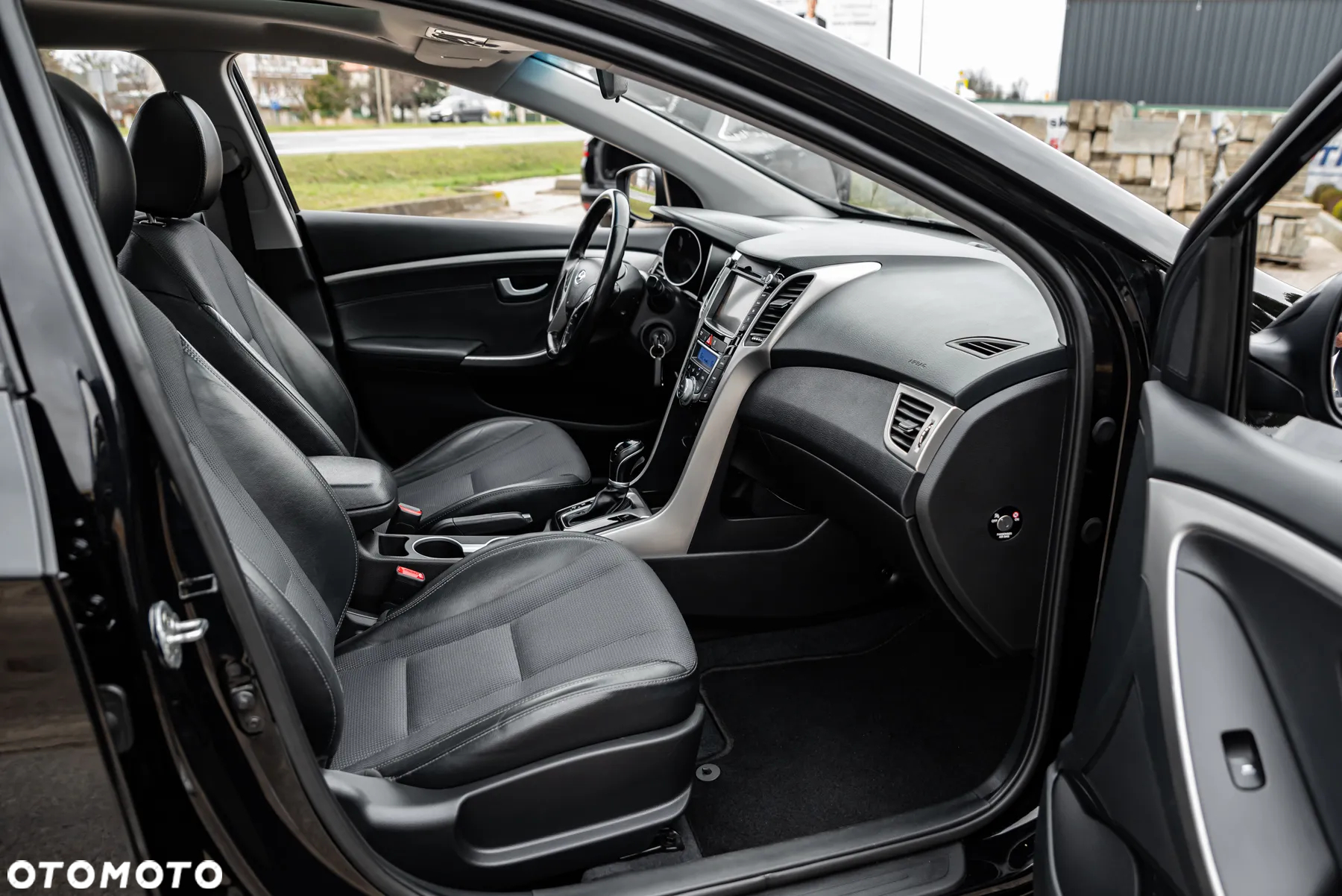 Hyundai i30 1.6 GDI BlueDrive Premium DCT - 34