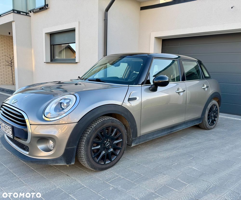 MINI Cooper Standard - 3