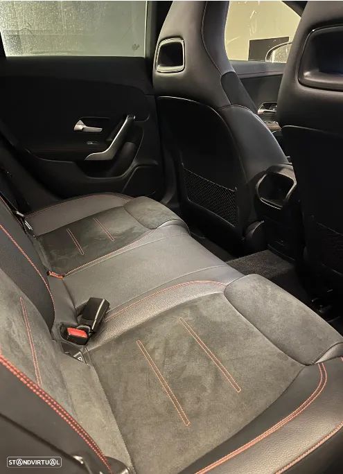 Mercedes-Benz CLA 250 e 8G-DCT AMG Line - 11