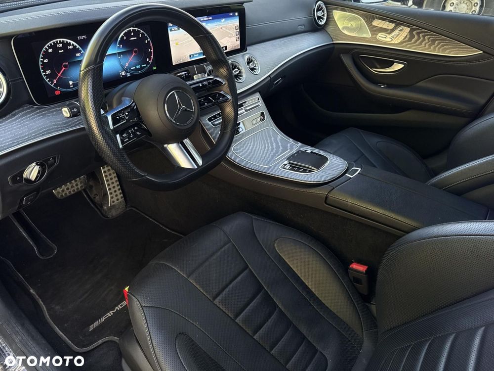 Mercedes-Benz CLS - 10