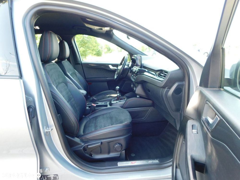 Ford Kuga - 9