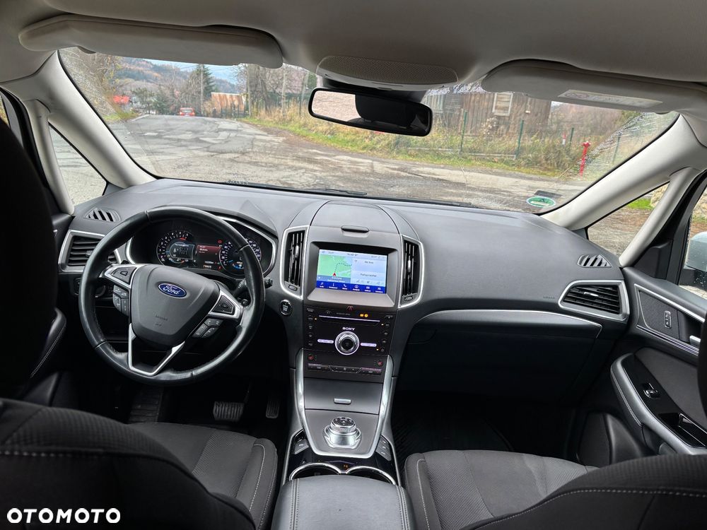Ford S-Max - 8