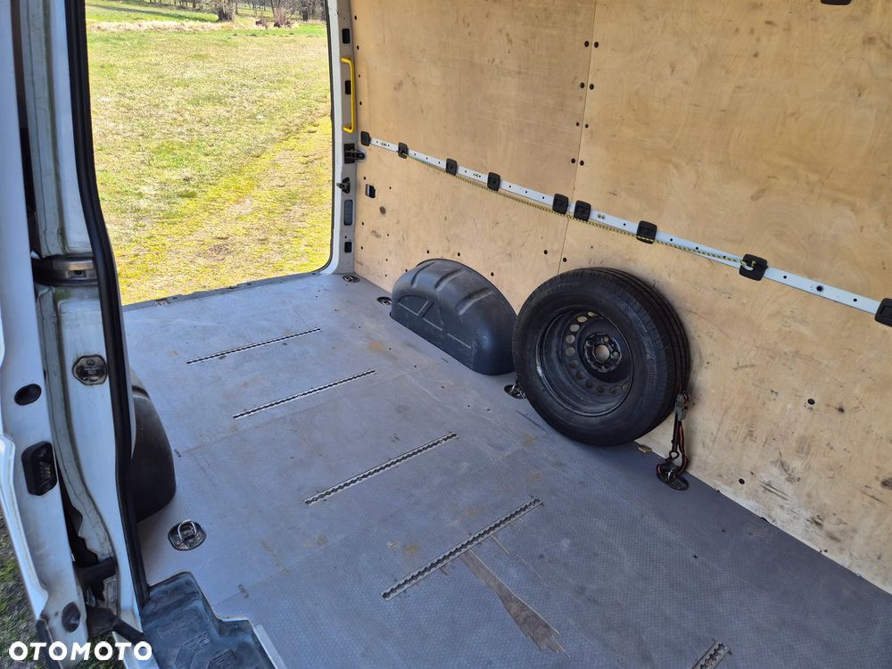 Volkswagen Crafter - 19