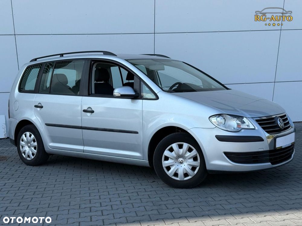 Volkswagen Touran - 3