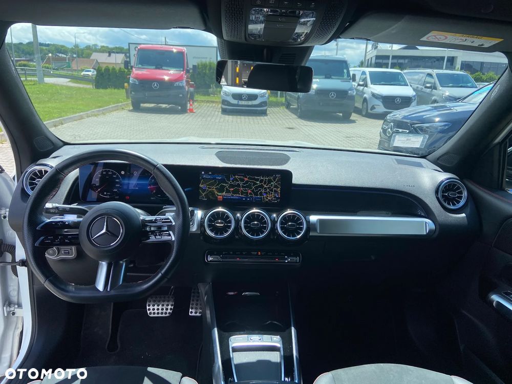 Mercedes-Benz GLB 200 AMG Line 7G-DCT - 10