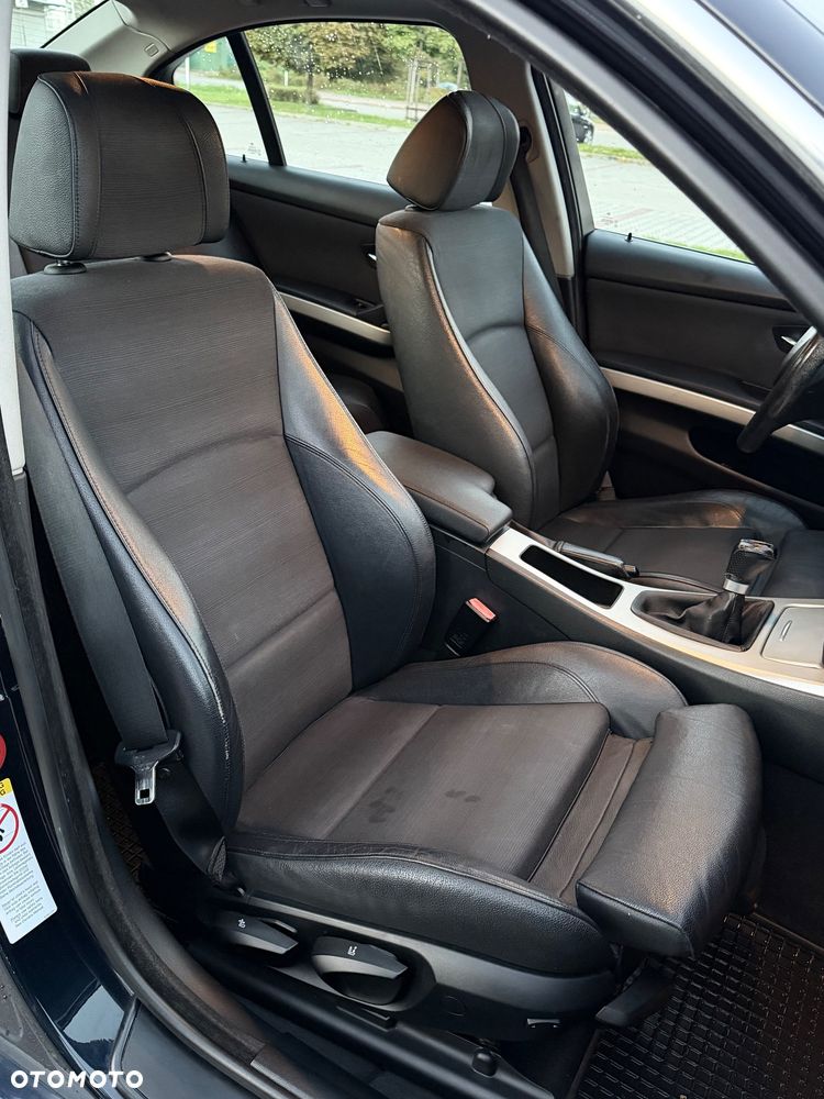 BMW Seria 3 325i - 19