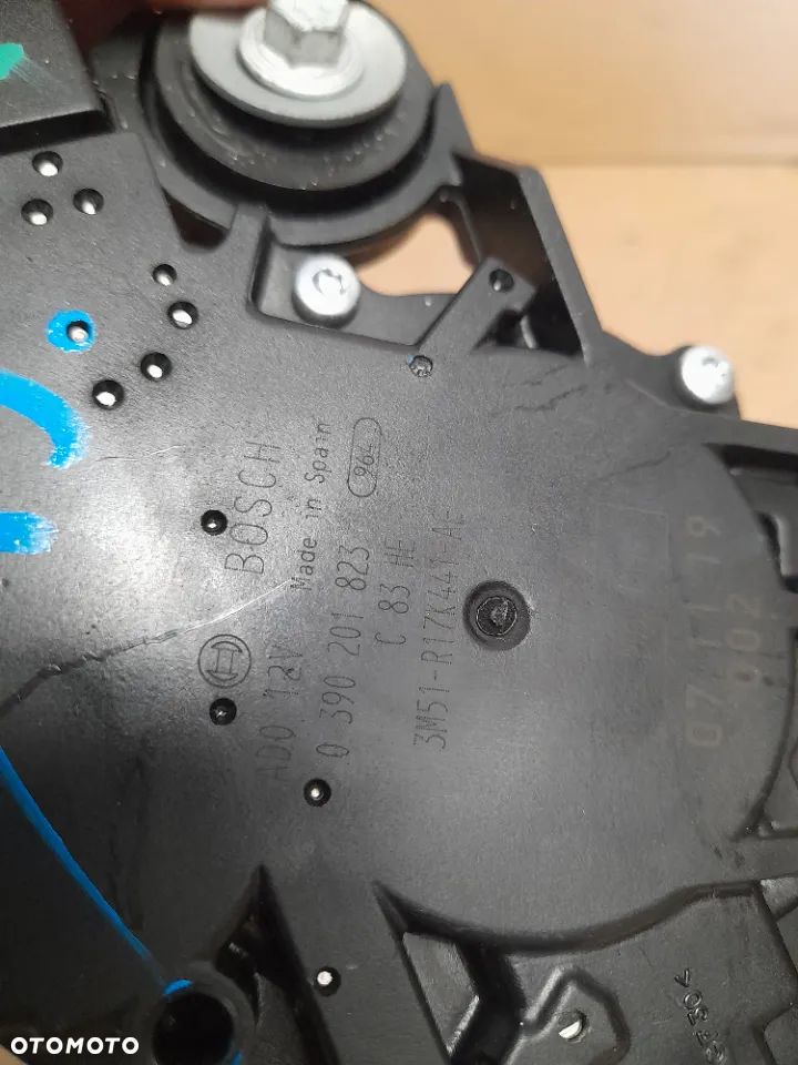 VOLVO V50 SILNICZEK WYCIERACZKI 0390201823 - 5