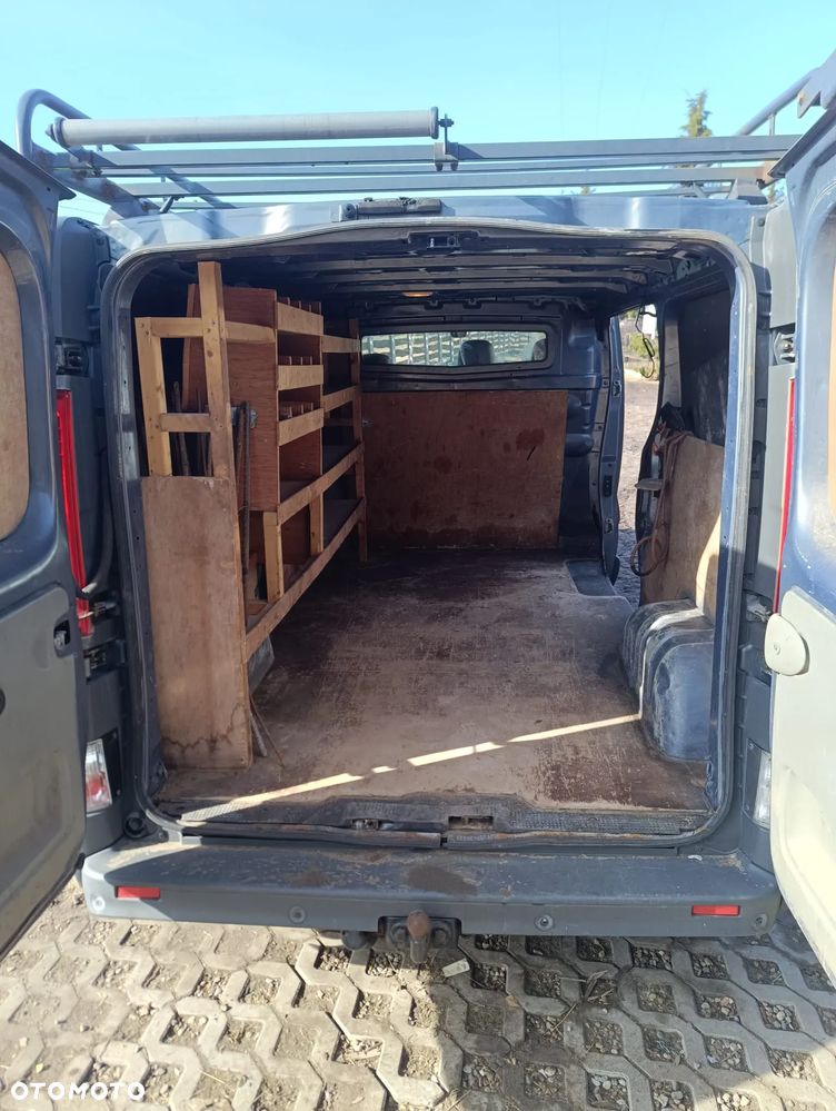 Opel Vivaro - 10