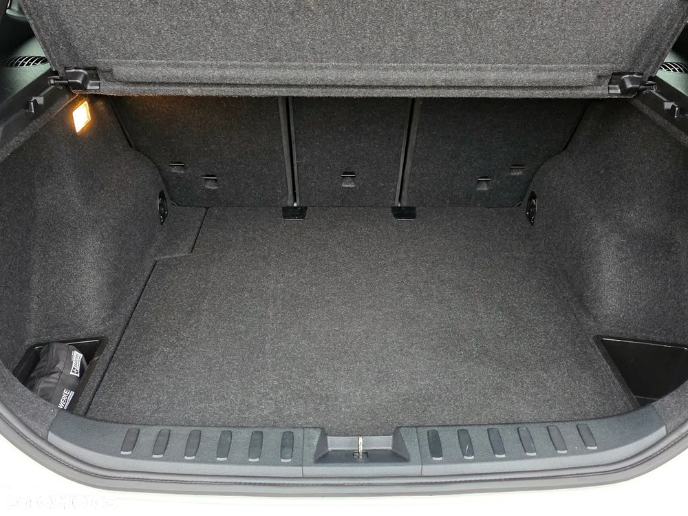 BMW X1 xDrive18d Sport Line - 32