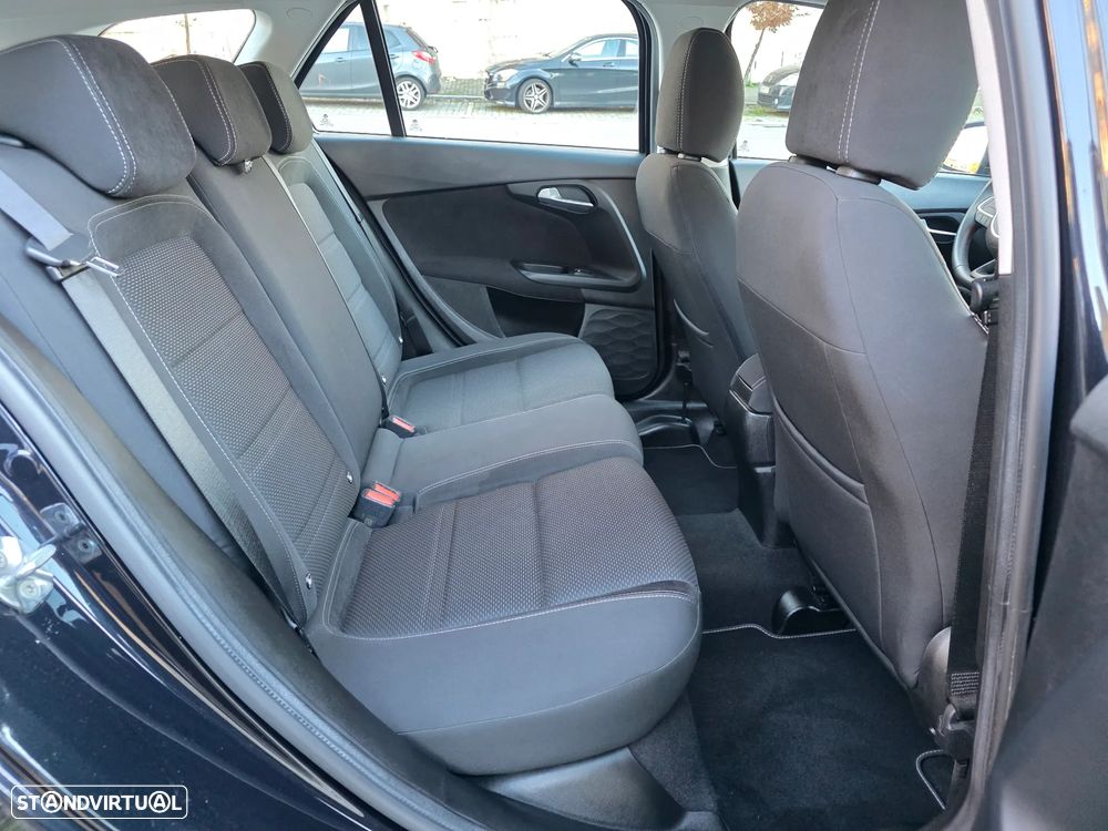 Fiat Tipo Station Wagon 1.3 M-Jet Lounge Tech - 18