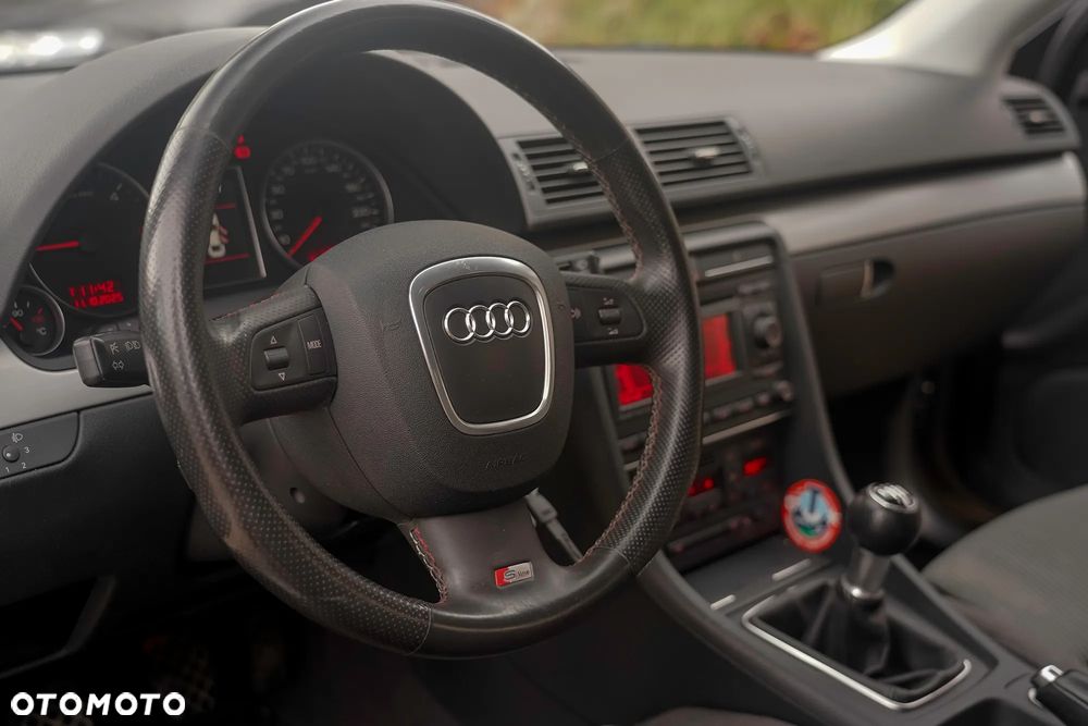 Audi A4 Avant 2.0 TDI - 20