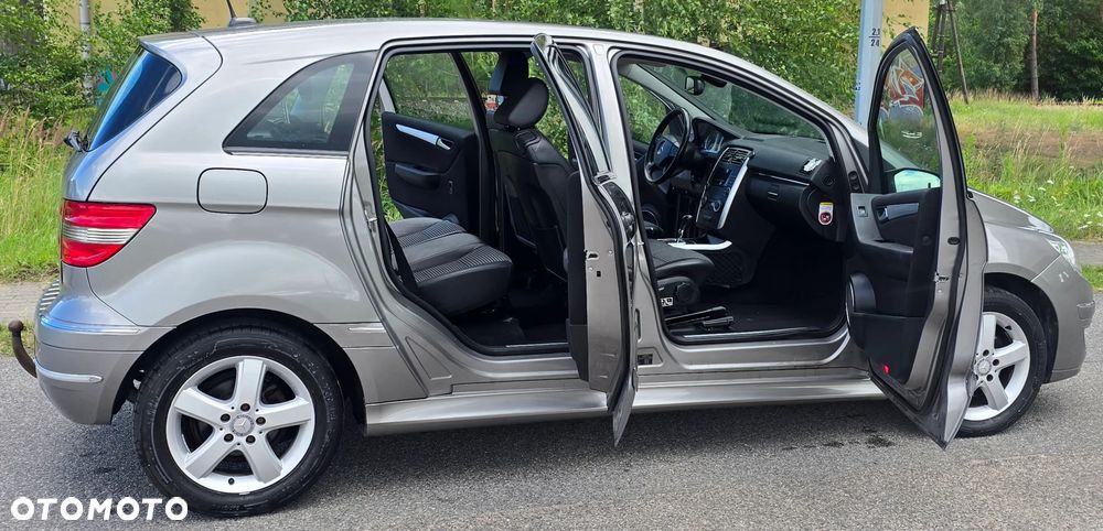 Mercedes-Benz Klasa B 200 CDI Autotronic - 14