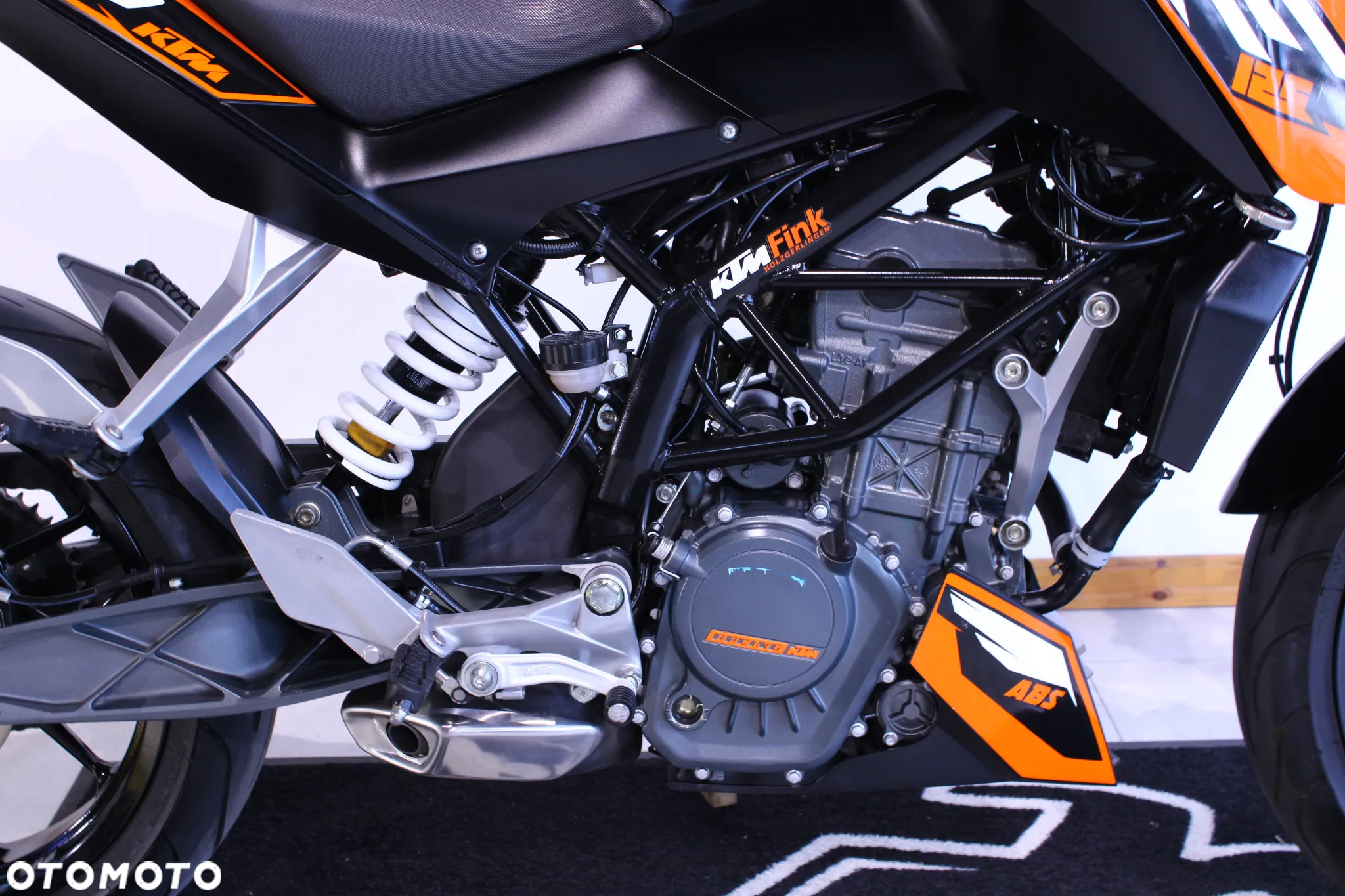 KTM Duke - 18