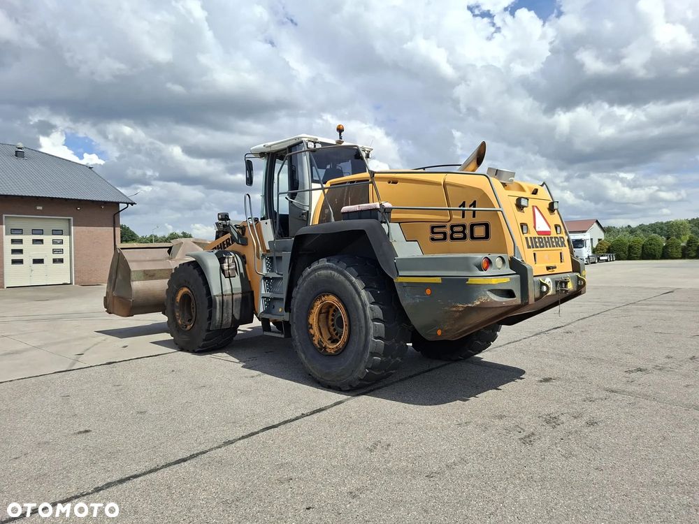 Liebherr L580 - 3