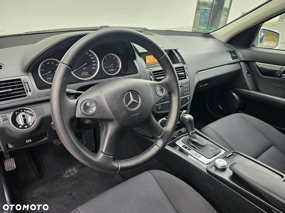 Mercedes-Benz Klasa C 220 CDI DPF Automatik - 16