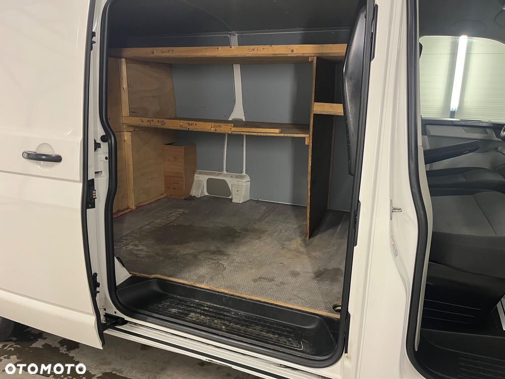 Volkswagen Transporter - 17