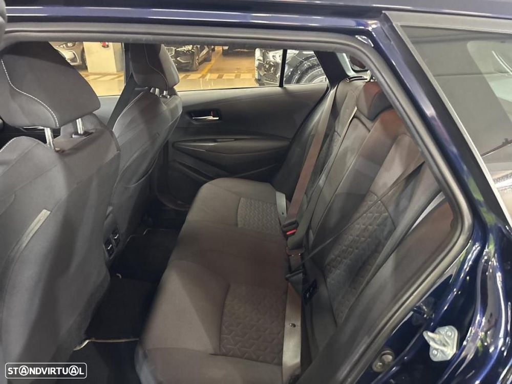 Toyota Corolla Touring Sports 1.8 Hybrid Comfort - 4