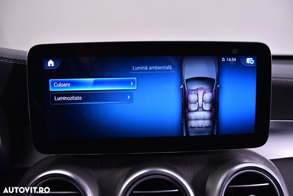 Mercedes-Benz GLC 300 4Matic 9G-TRONIC AMG Line - 22