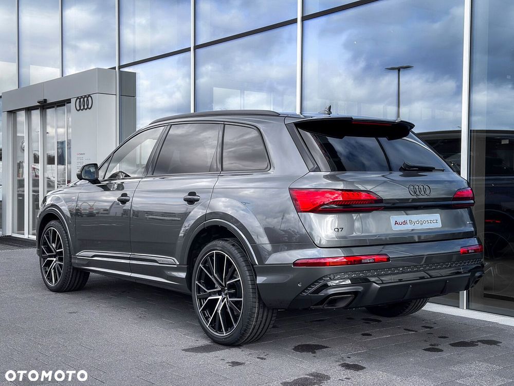 Audi Q7 - 7