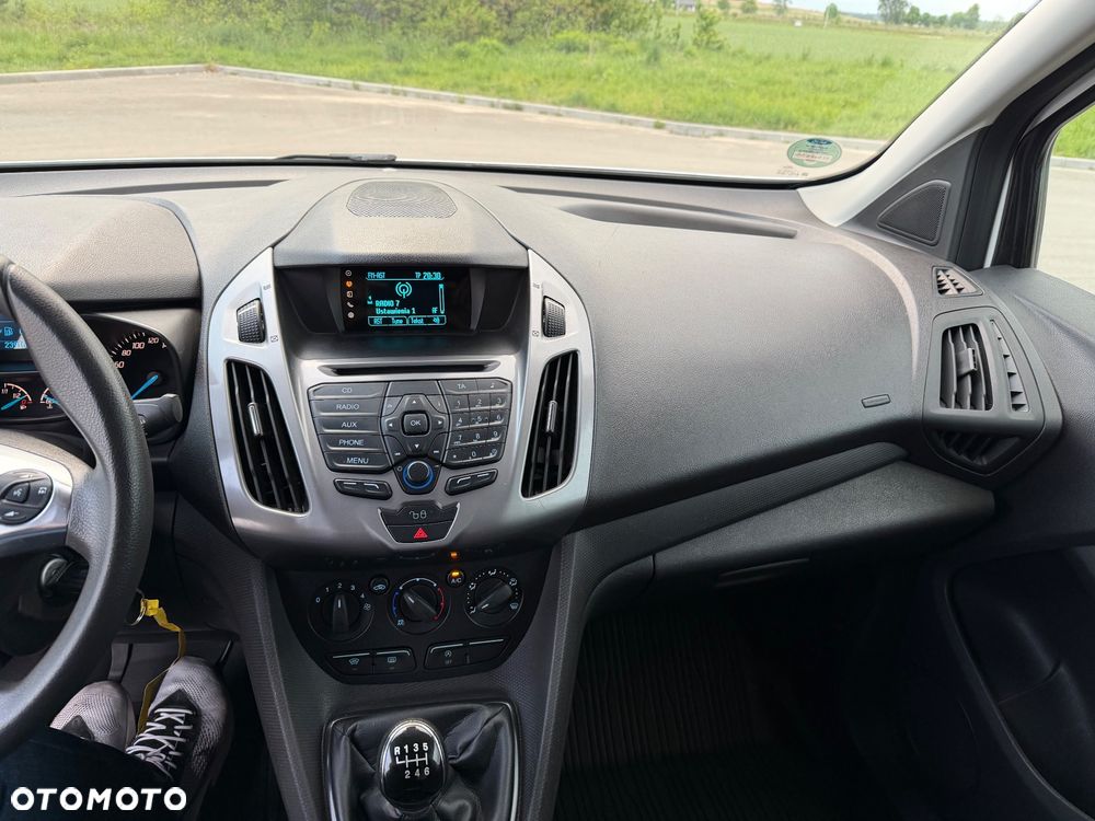 Ford Transit Connect - 9