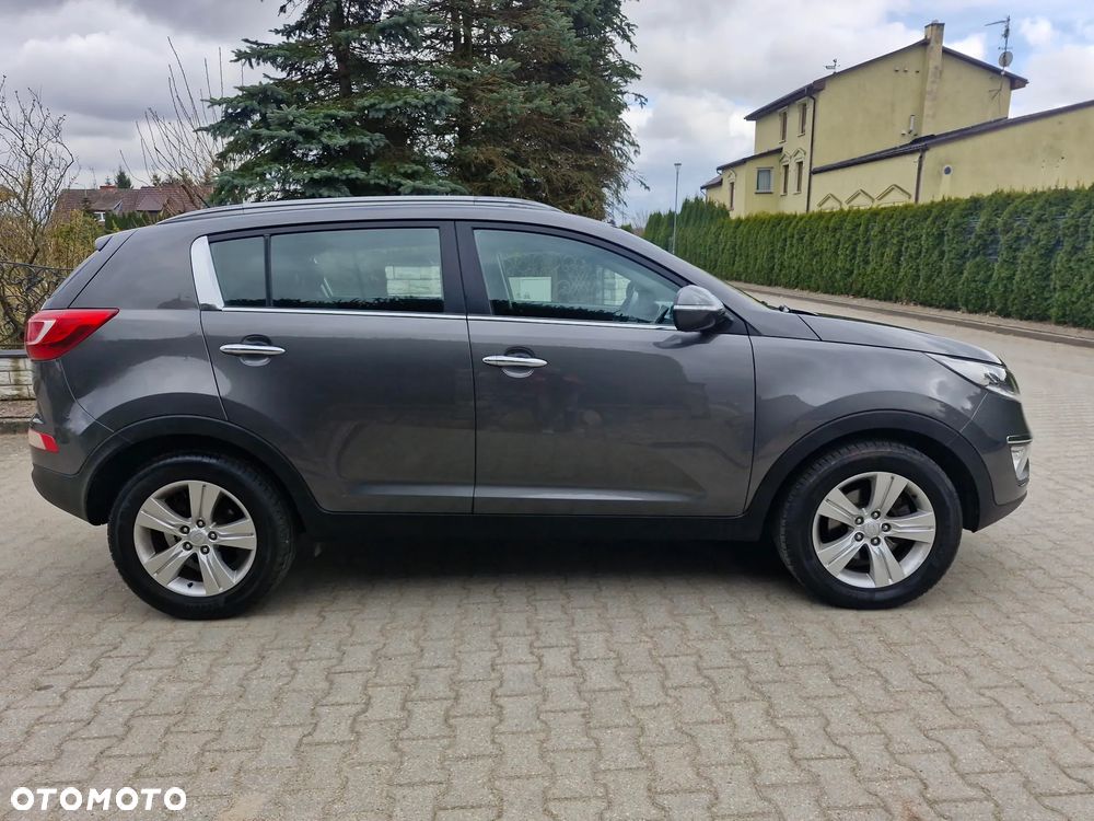 Kia Sportage 2.0 CVVT 2WD Automatik Vision - 32