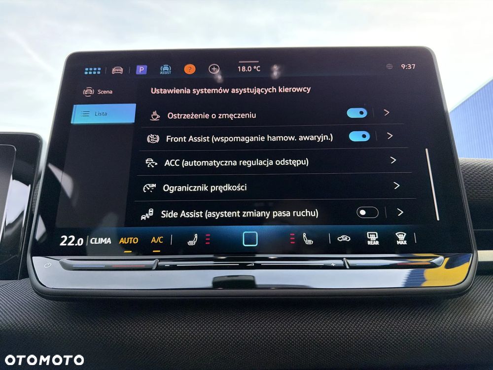 Volkswagen T-Roc 1.5 eTSI Life DSG - 34