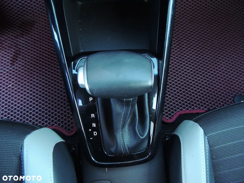 Kia Stonic 1.0 T-GDI L - 16