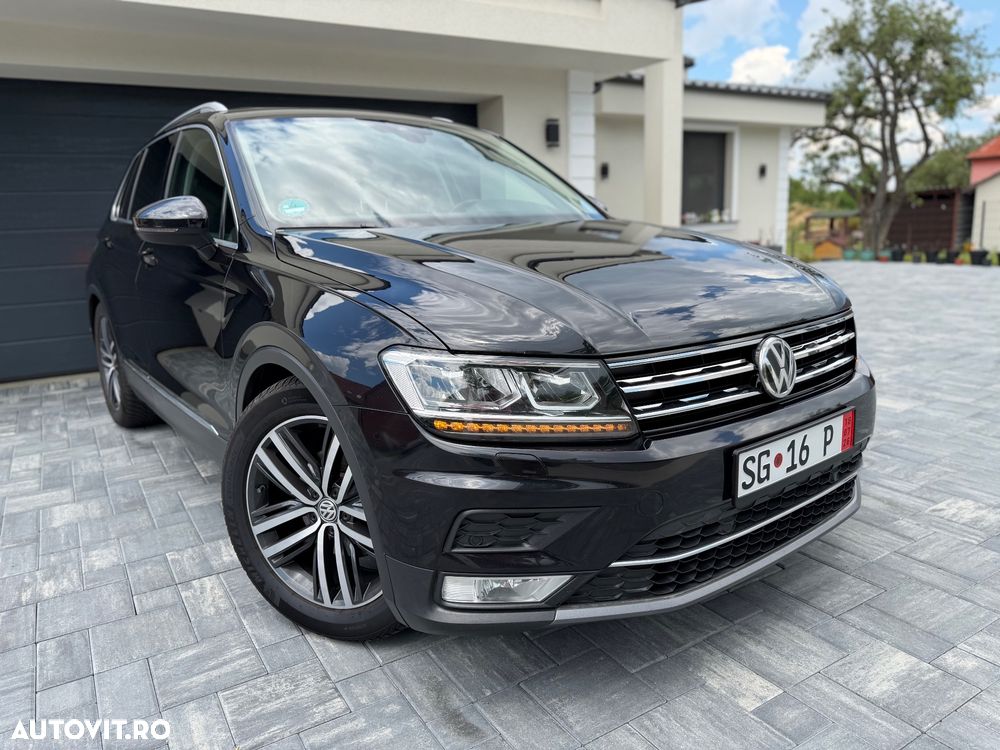 Volkswagen Tiguan - 1