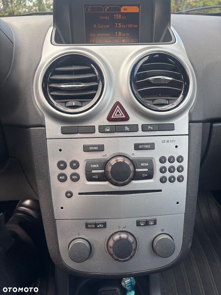 Opel Corsa - 8