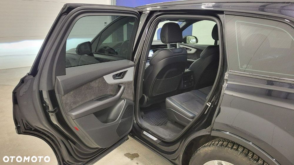 Audi SQ7 TDI Quattro Tiptronic - 22