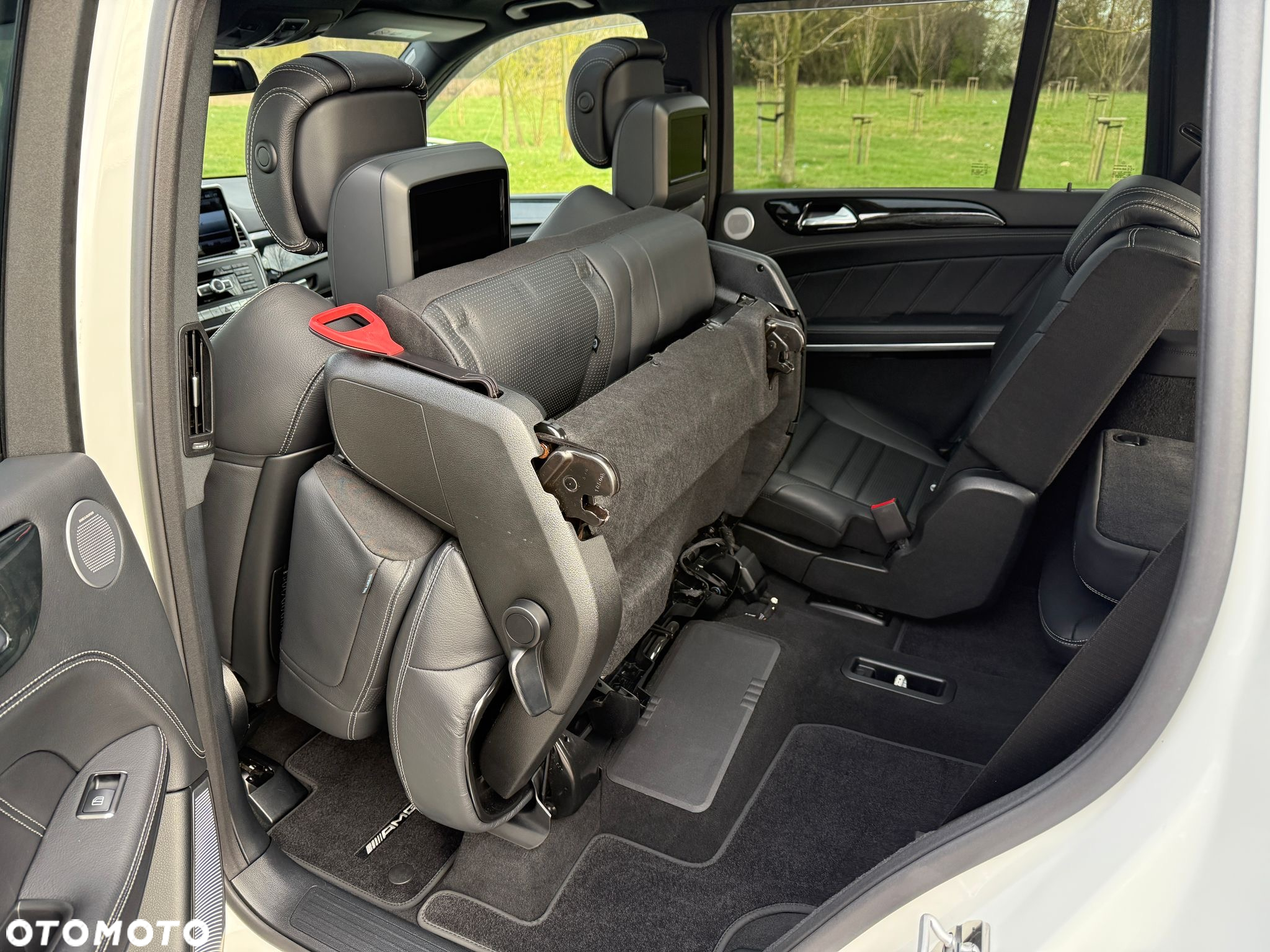 Mercedes-Benz GL 63 AMG 4Matic AMG Speedshift Plus 7G-TRONIC - 28