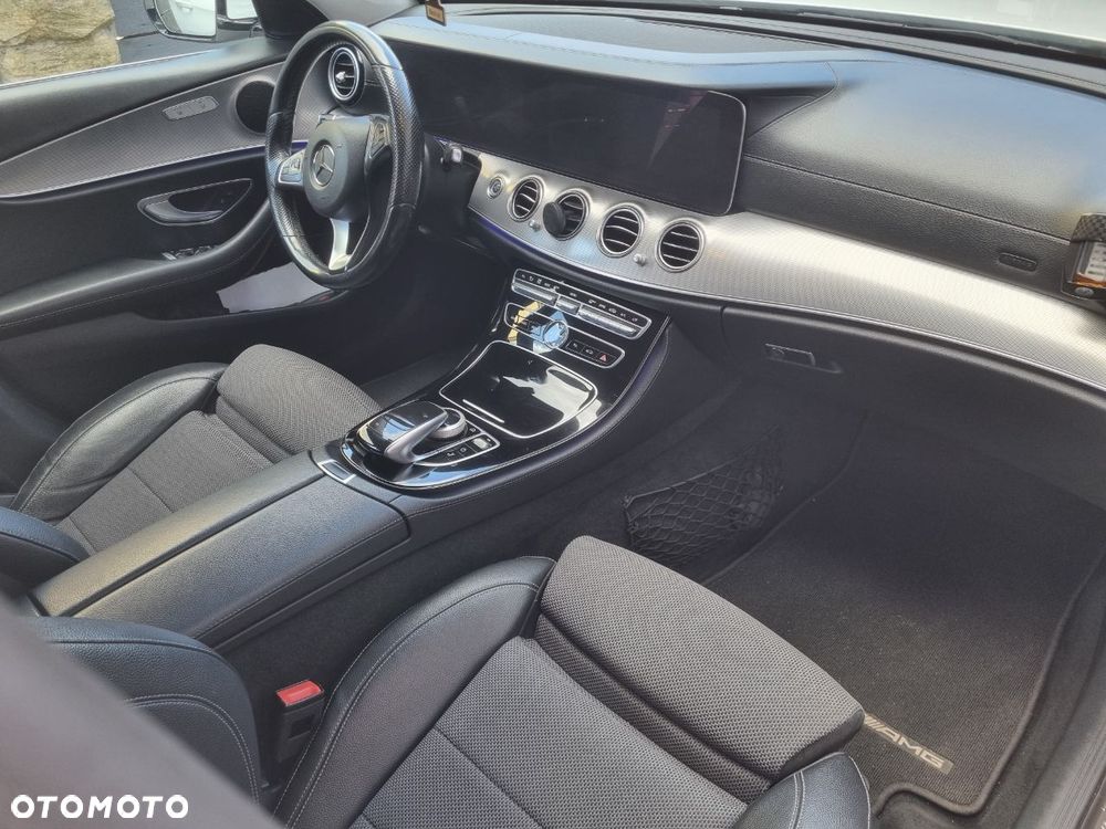 Mercedes-Benz Klasa E 220 d 4-Matic Business Edition 9G-TRONIC - 16