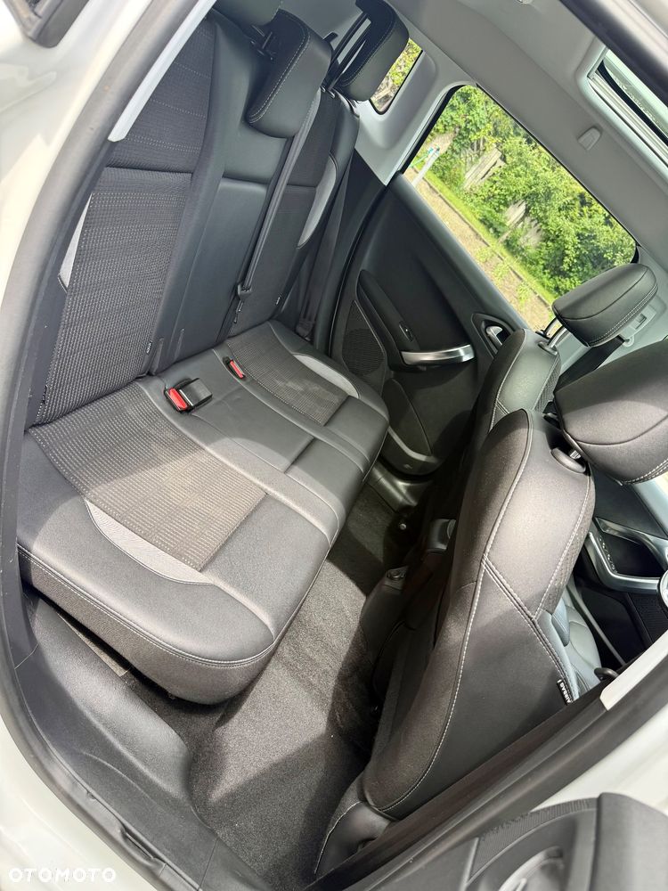Peugeot 2008 PureTech 110 Stop&Start EAT6 Allure - 10
