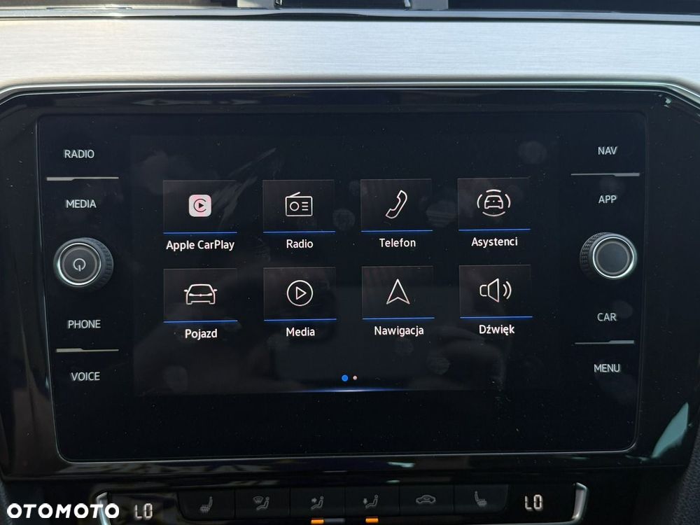 Volkswagen Passat 2.0 TSI Elegance DSG - 24