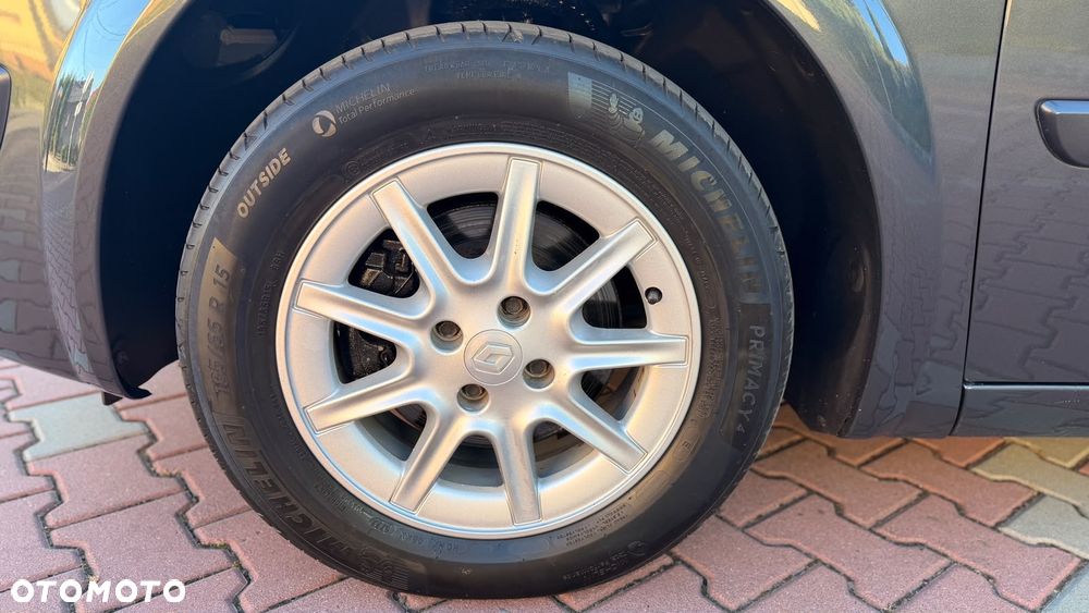 Renault Megane 1.6 16V Privilege - 11