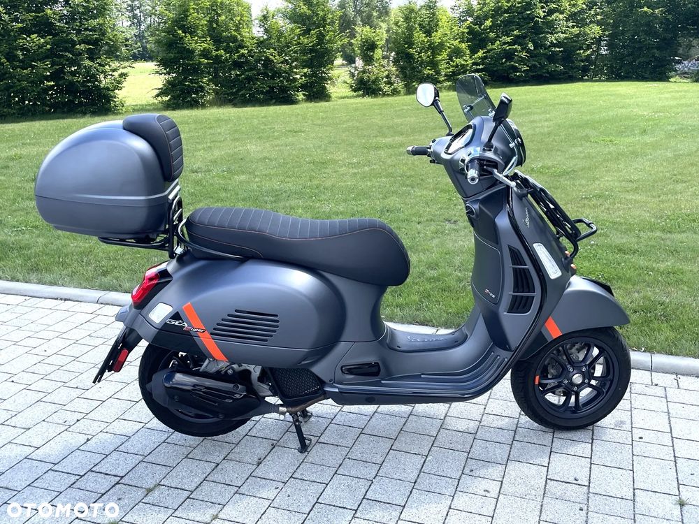 Vespa GTS - 2