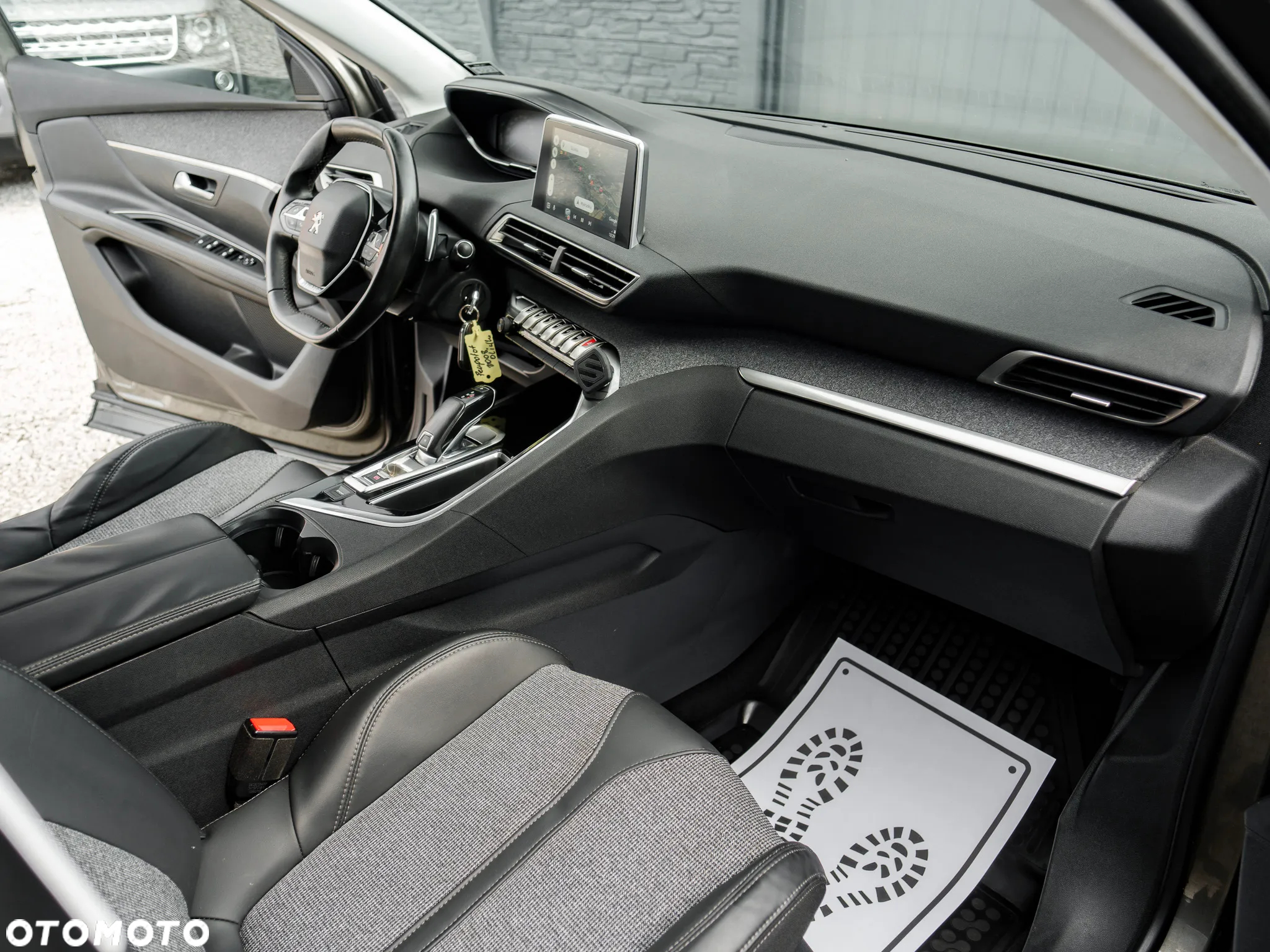 Peugeot 3008 1.6 THP Allure S&S EAT6 - 18