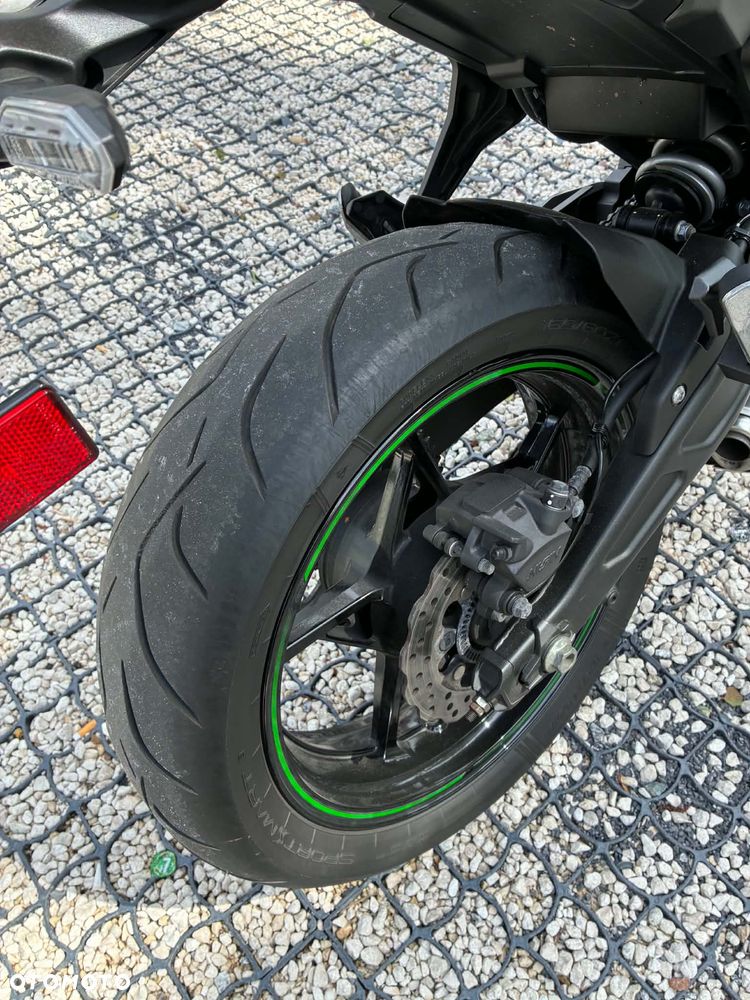 Kawasaki Ninja - 12