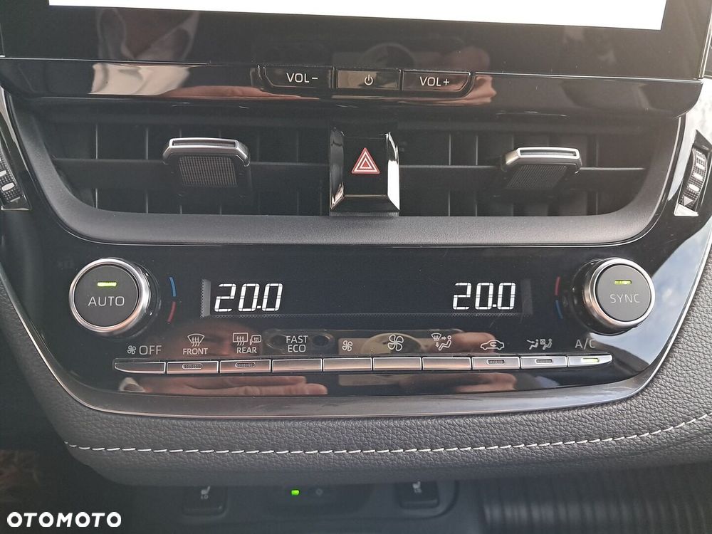 Toyota Corolla 1.8 Hybrid Style - 24