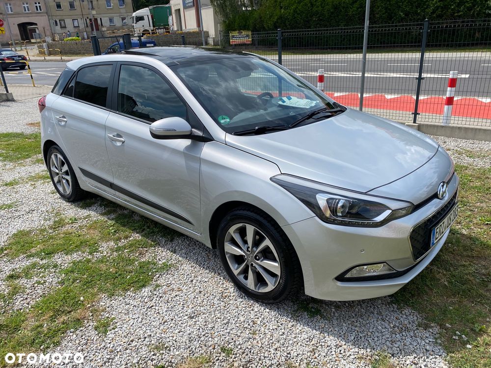 Hyundai i20 1.4 YES Gold - 19