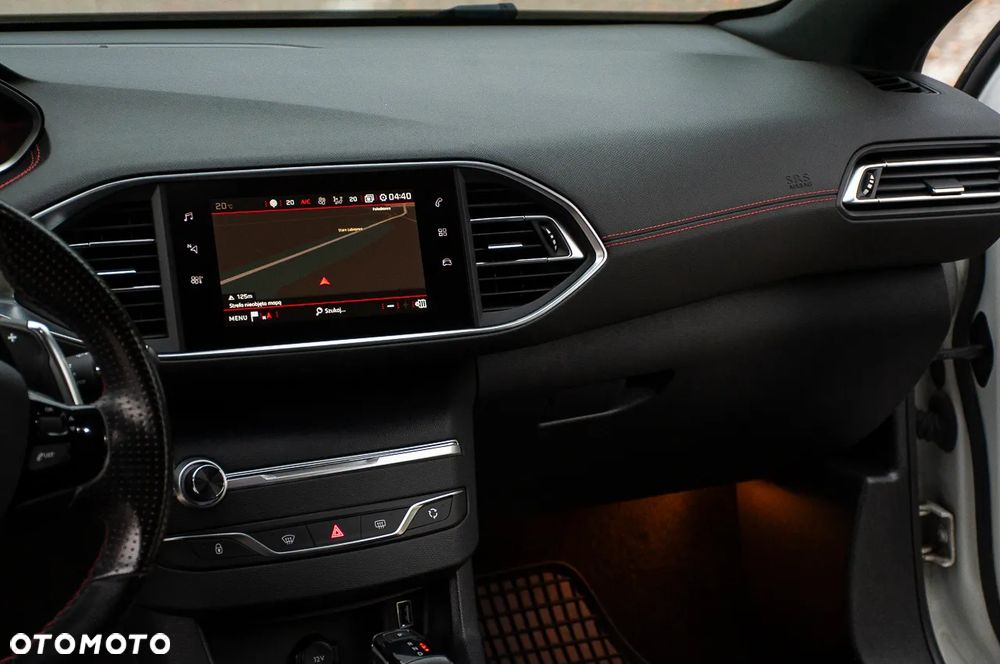 Peugeot 308 BlueHDi 180 EAT8 Stop & Start GT - 34